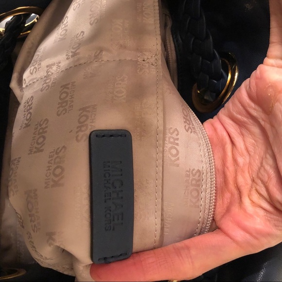 MICHAEL KORS braided grommet lg shoulder bag - Picture 10 of 16